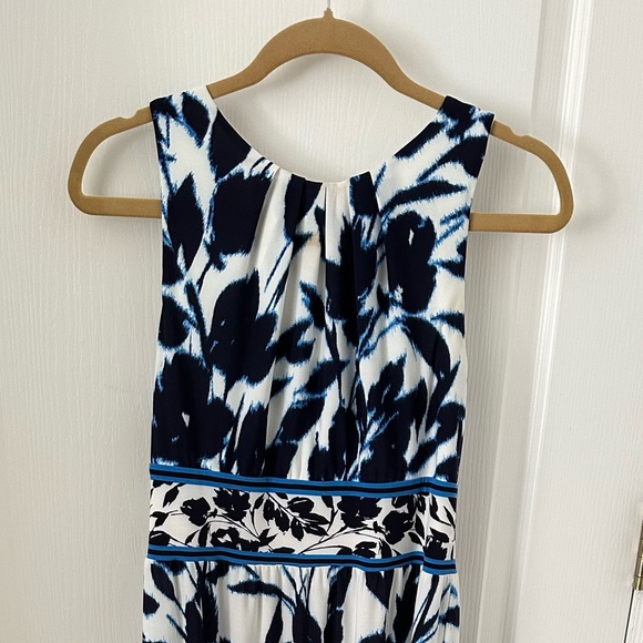 Combo | Western wear | Long gown - Picture 2 of 9